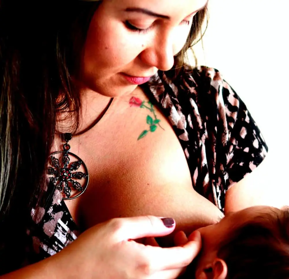 baby-led-breastfeeding